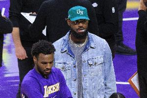 夸梅：老詹也是底层出身 若当时他的机会被关系户抢了 他会怎样？